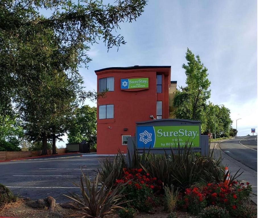 SureStay Hotel by Best Western Vallejo Napa Valley Main image 1